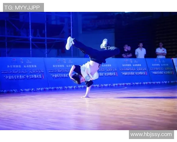 赛后复盘:北京街舞队与重庆街舞队的精彩对决与经验总结 赛后复盘:北京街舞队与重庆街舞队的精彩对决与经验总结